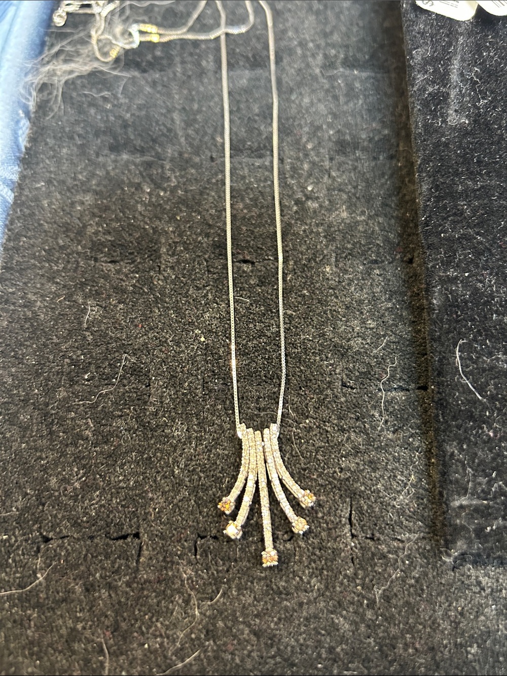 507707 10k wg 5pc diam pendant 18” necklace